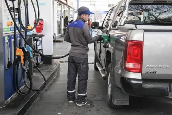 Actualizaron los salarios de los trabajadores de estaciones de servicio: los nuevos montos
