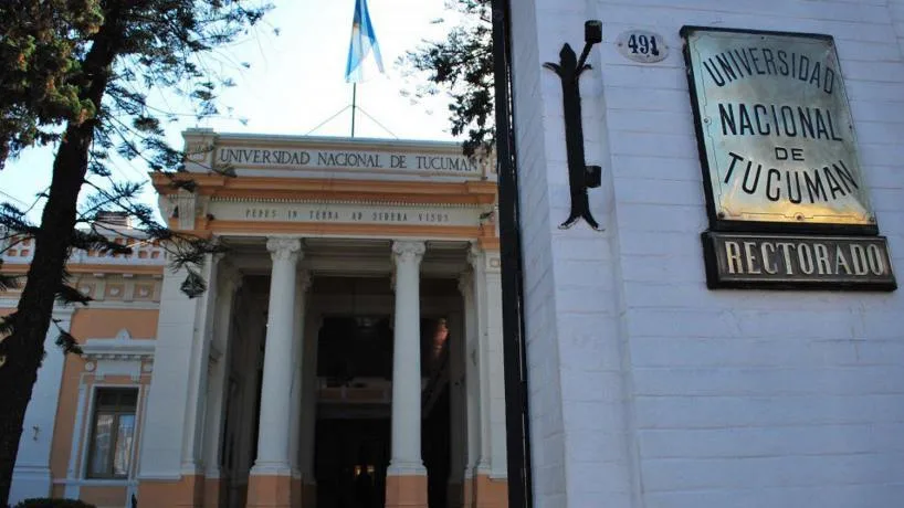 La UNT posterga la Asamblea Universitaria y reinicia el cronograma para elegir rector y vice.