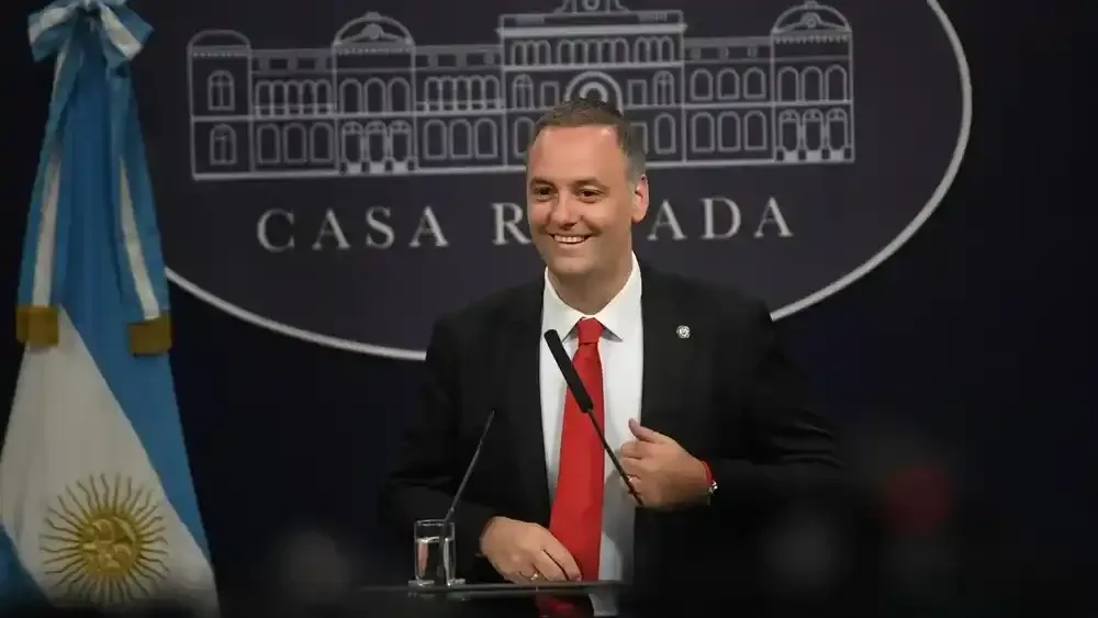 La herramienta fiscal que eligió Adorni: cómo funciona el Régimen Simplificado de Ganancias.