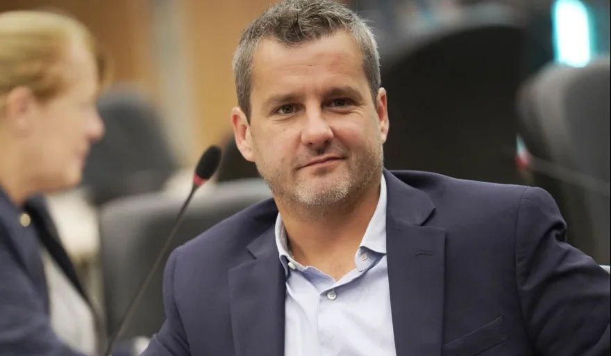 Campero acusó a Catalán de falsear su domicilio y apuntó contra su vínculo con YPF.