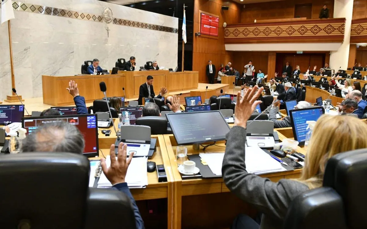 Jornada clave en la Legislatura: debaten cambios en el régimen penal para menores y el Presupuesto.