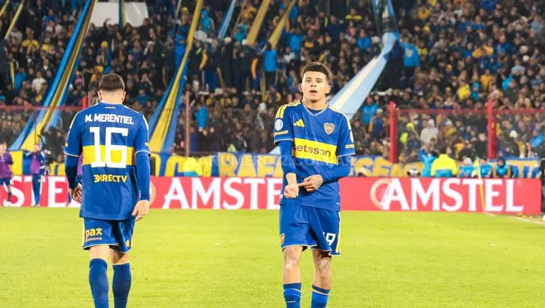 Con un Flores encendido, Boca venció 3-0 a Unión y mantiene su gran momento.